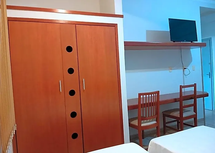 Mariachis Hotel